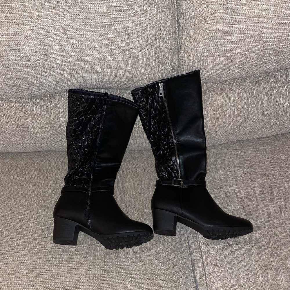 Black Knee High Boots with Quilted Back - Picture 4 of 5